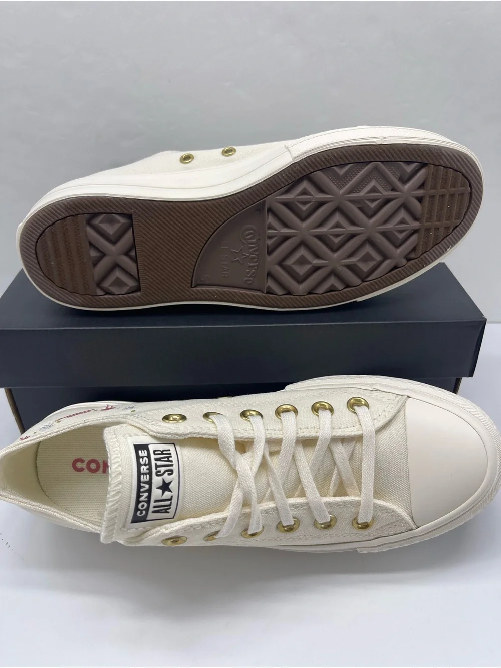 Converse A18804F CTAS LIFT OX EGRET/EGRET/EGRET Platform Sneakers